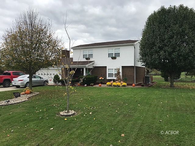 1st image of 44 Summerwood Dr
