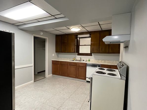 1009 Spring St APT 1, Grinnell, IA 50112