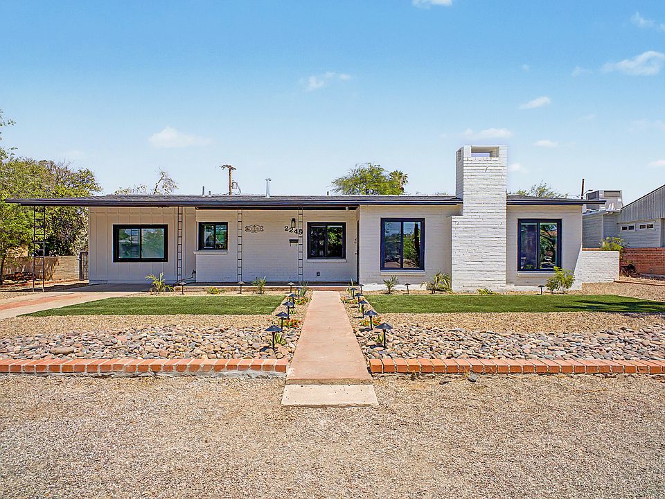 Adorable home with every upgrade! Tons of on-site parking and walking distance to restaurants, shops, and so much more! Conveniently located close to UA campus!