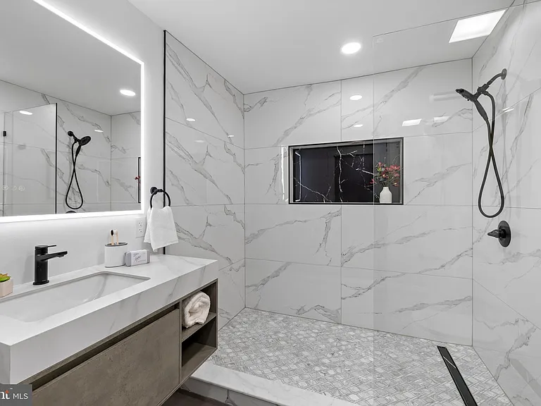 354 Winding Way — Photo 78