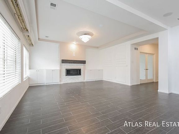 4th image of 5560 N Cathay Ct