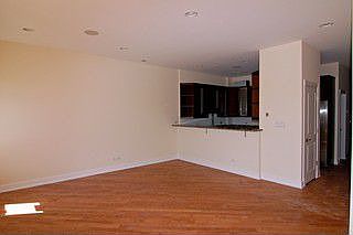 4th image of 3530 N Ashland Ave #2