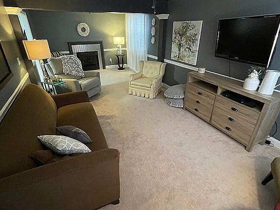 4th image of 3958 Archibald Way