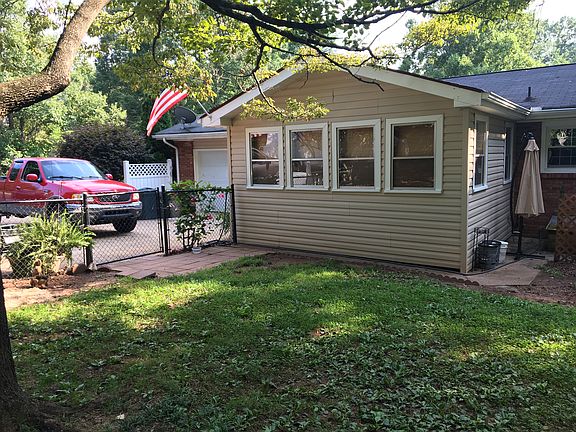5th image of 100 Ervingdale Ln