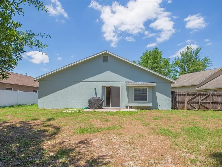 4550 Roundview Ct — Photo 30