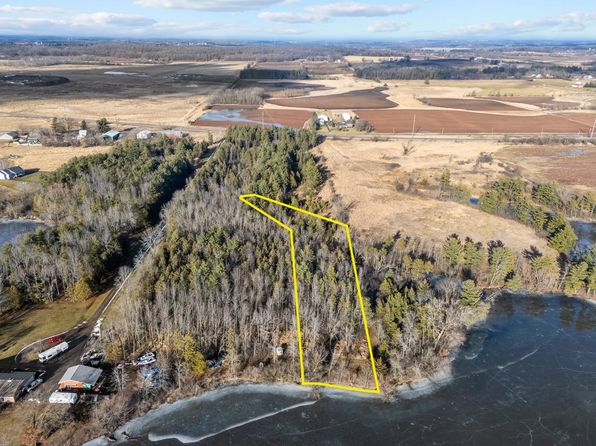 M Behm Ave #7, Weyauwega, WI 54983