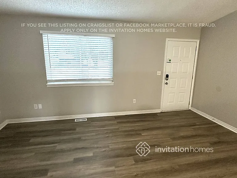 5004 S Richfield Cir — Photo 4