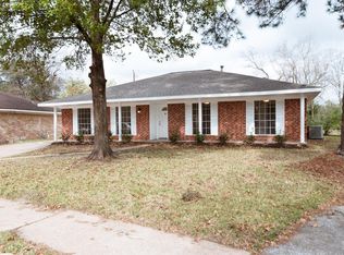 5818 Par Four Dr, Houston, TX 77088