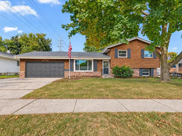 2118 Canary STREET, West Bend, WI 53090