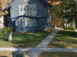 2514 E Beverly Rd, Shorewood, WI 53211