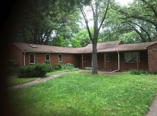 2653 Eastman Dr, New Brighton, MN 55112