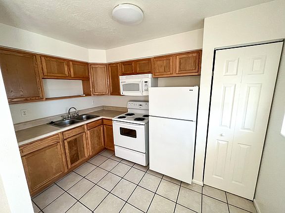 5th image of 4701 68th St N #F4