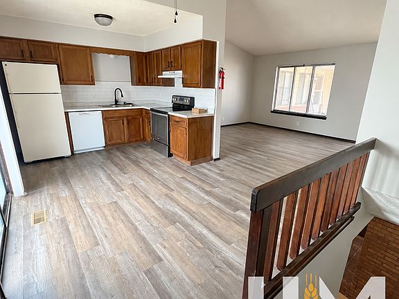 2nd image of 1206 E Selma St APT 1