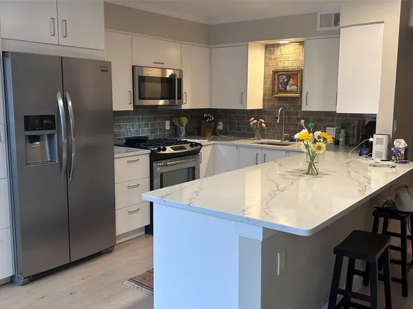 6112 Averill Way APT A, Dallas, TX 75225