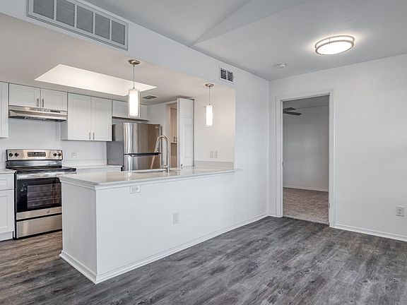 4th image of 2801 O'W Curry Dr #6-0613