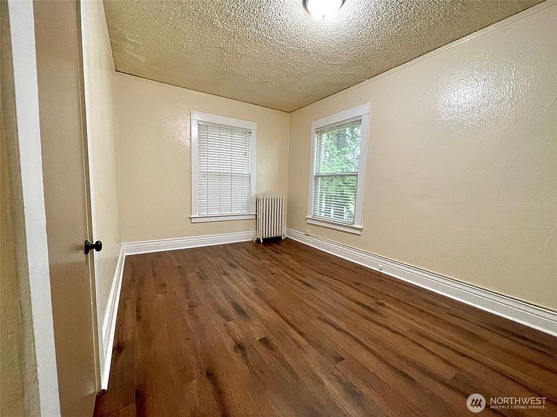 5th image of 317 17th Avenue E