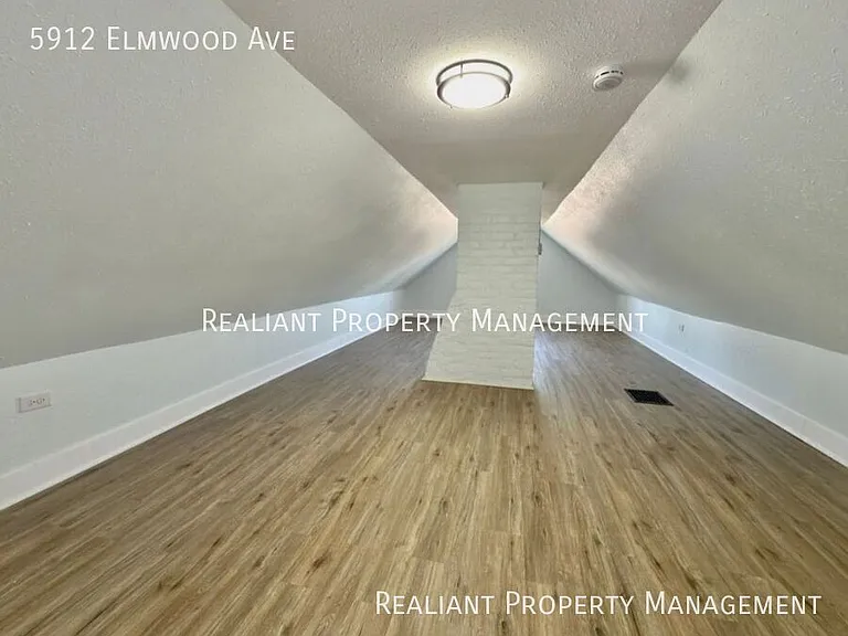 5912 Elmwood Ave — Photo 15