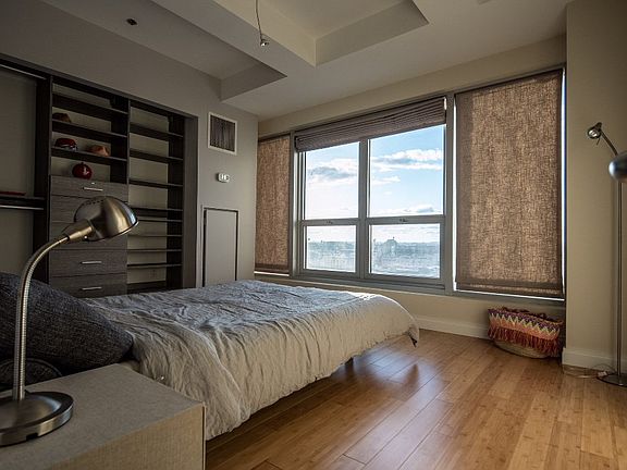 5th image of 302 2nd St APT 11I