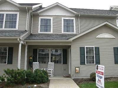 1st image of 62 Sandra Lee Blvd