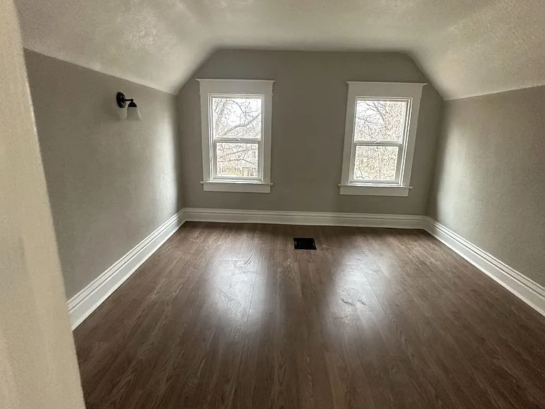 2961 Lockridge St — Photo 12