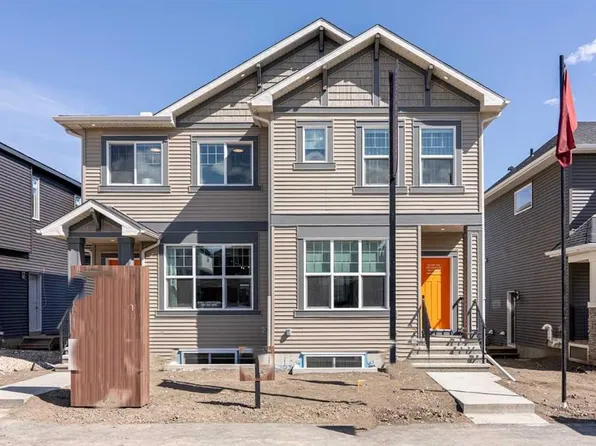 61 N Aquila Ter NW, Calgary, AB T3R 2N8