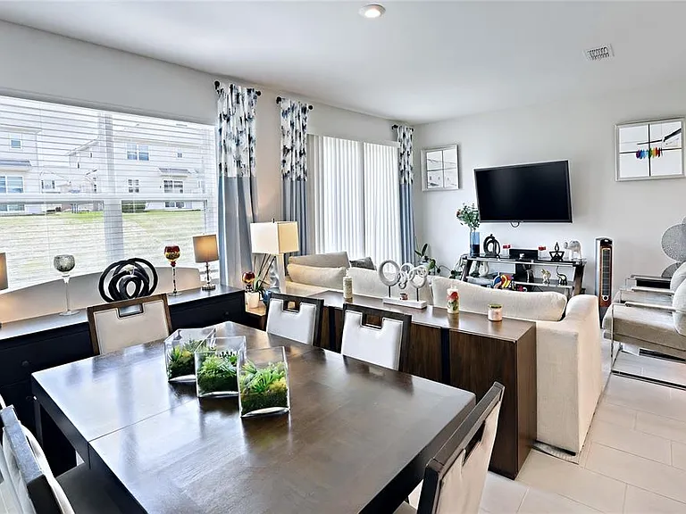 1120 Lakeshore Breeze Pl — Photo 11