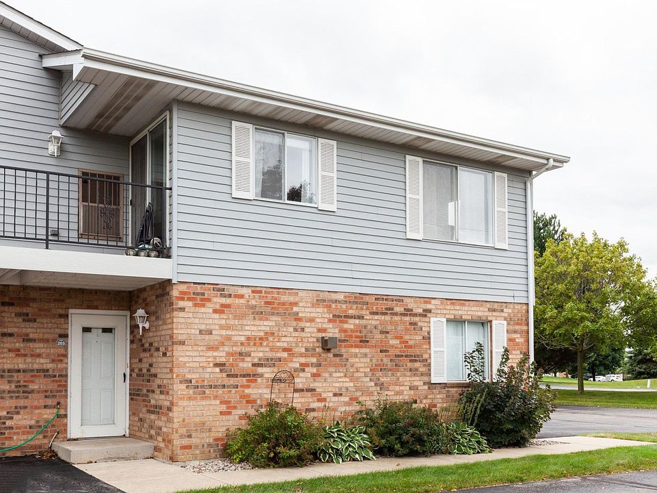1st image of 1231 N Sunnyslope Dr Unit 205