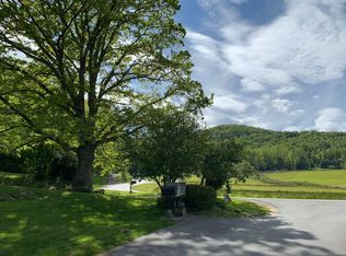 113 Keith Memorial Dr, Mills River, NC 28759