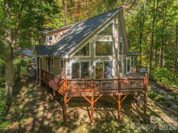 222 Serenity Dr, Waynesville, NC 28785