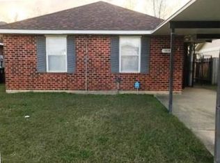 13629 N Cavelier Dr, New Orleans, LA 70129
