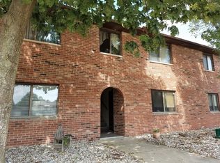 1202 Dean Dr APT 5, Urbana, IL 61802