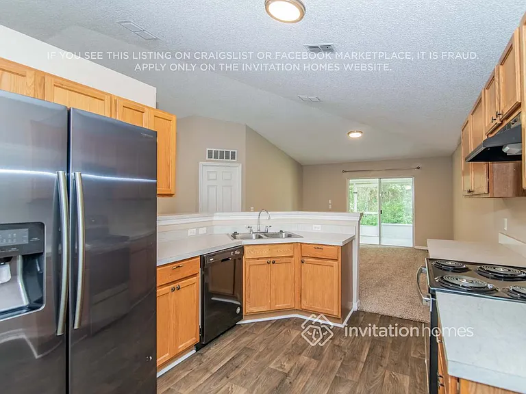 9739 Watershed Ct — Photo 11