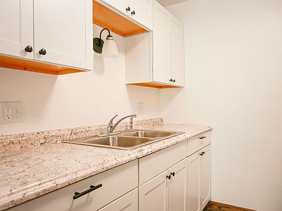 4th image of 612 N 5th St #203
