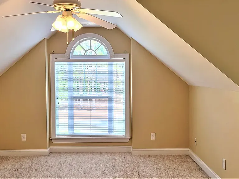 3 Shenecossett Ln — Photo 31