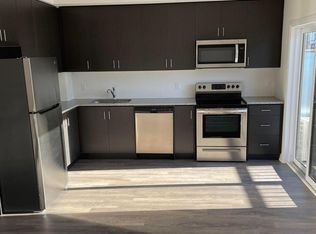 2635 William Jackson Dr #408, Pickering, ON L1X 0L4