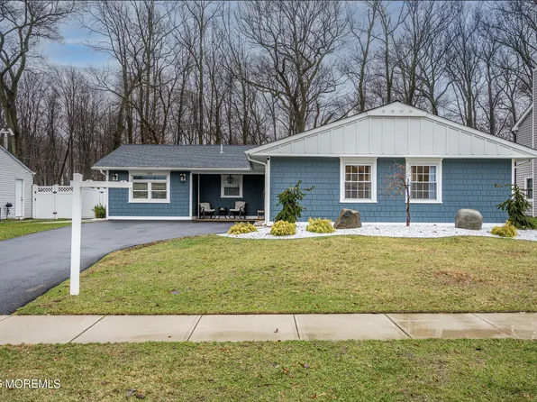 110 Courtland Lane, Aberdeen, NJ 07747