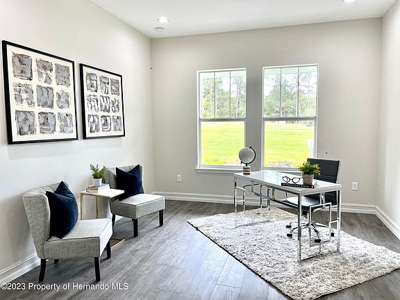 4th image of 5641 Summit View Dr