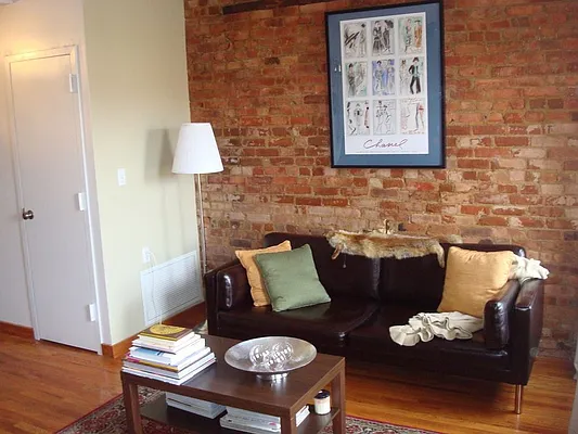 Rented by A P Realty Group NY LTD | media 24