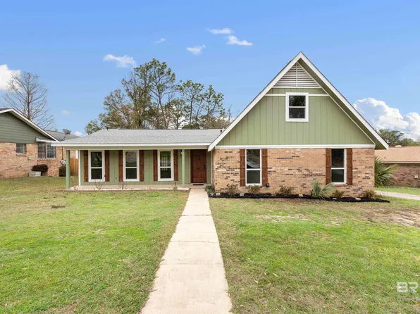 6425 Gaslight Ln N, Mobile, AL 36695