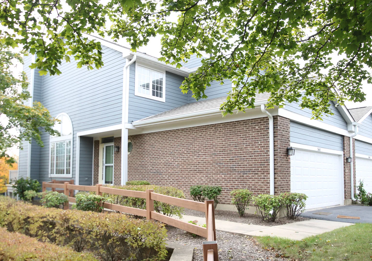 3 bed, 3.5 bath, $3,100 — Photo 1