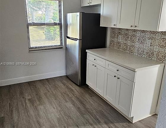 4th image of 915 Avenue M