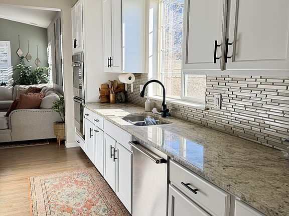 4th image of 4277 Manorbrier Cir