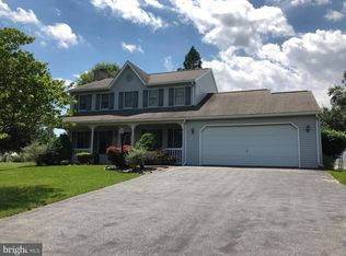 648 Cloverfield Dr, Narvon, PA 17555