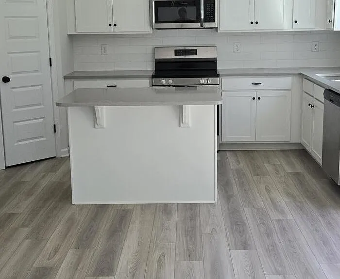 380 Bud St — Photo 10