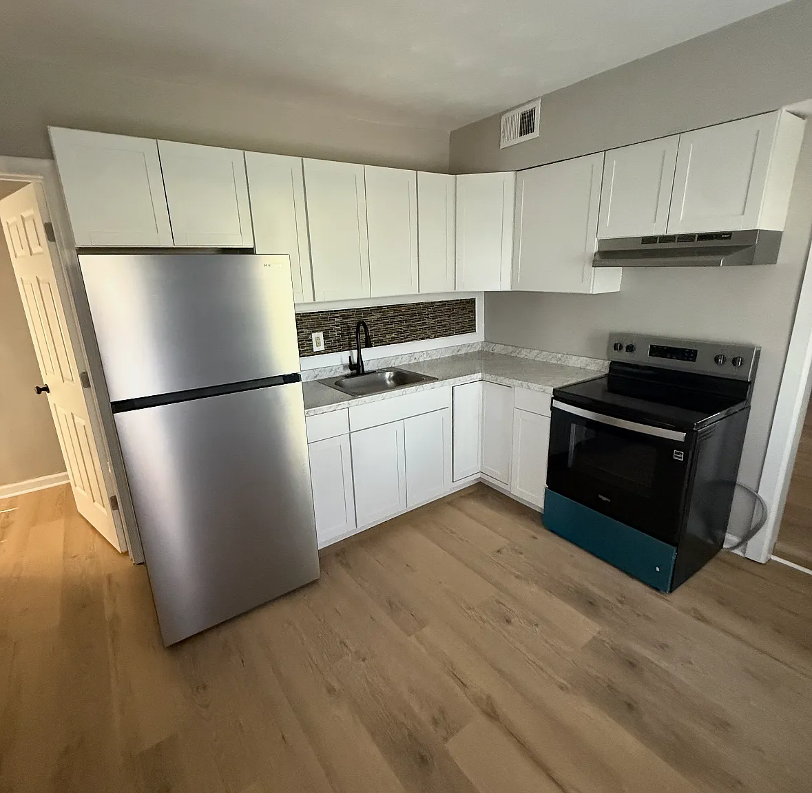 2 bed, 960 sqft, $1,495 — Photo 2