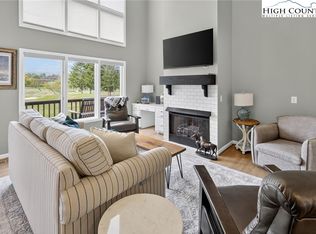 233 Lakeview Pl #D2, Jefferson, NC 28640