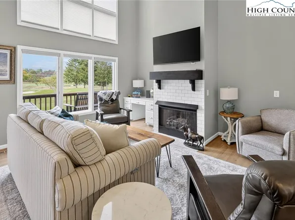 233 Lakeview Place #D-2, Jefferson, NC 27640