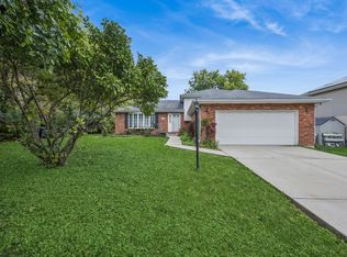 5524 Christopher Dr, Oak Forest, IL 60452