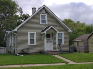 833 Johnson St, Beloit, WI 53511