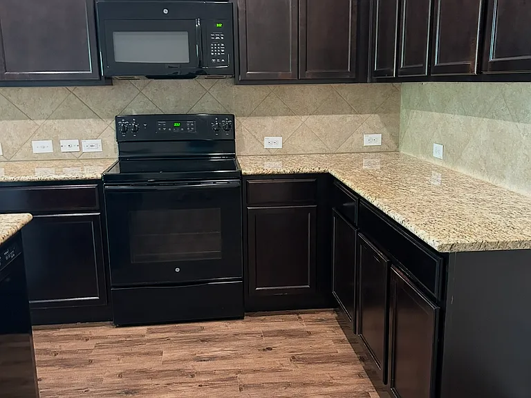 120 Field Rdg — Photo 2